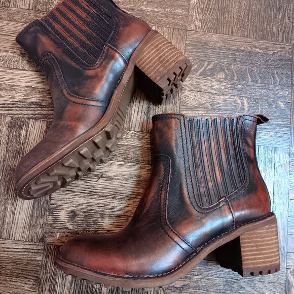 Max by Rocket Dog Burnished Leather Lug Sole Ankle Boots Sz 7 - Picture 2 of 8